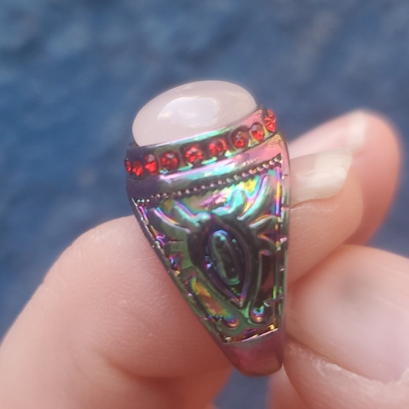 New Rose Quartz Rainbow Hematite Ring. - Picture 6 of 7